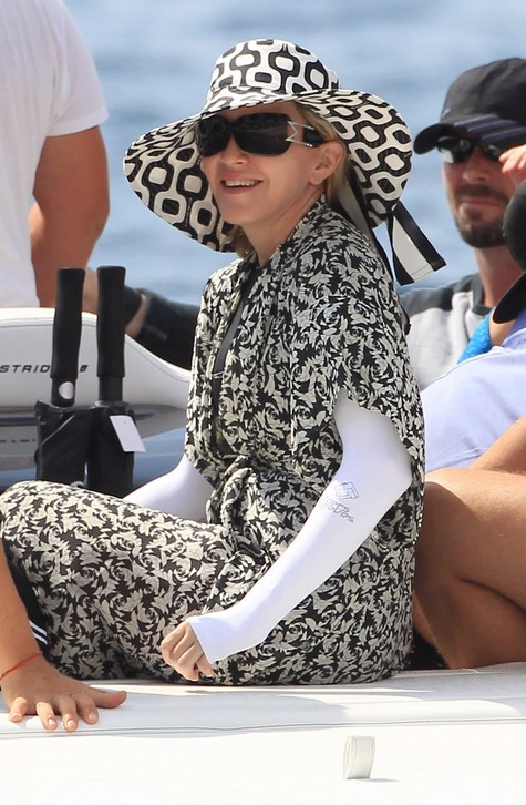 Madonna & Lourdes Vacation In Ibiza